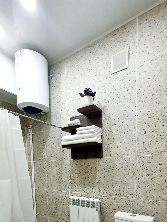 Ocean Hotel Osh Bagian luar foto